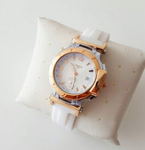 Cargar imagen en el visor de la galería, Ts Dama Blanco Dorado